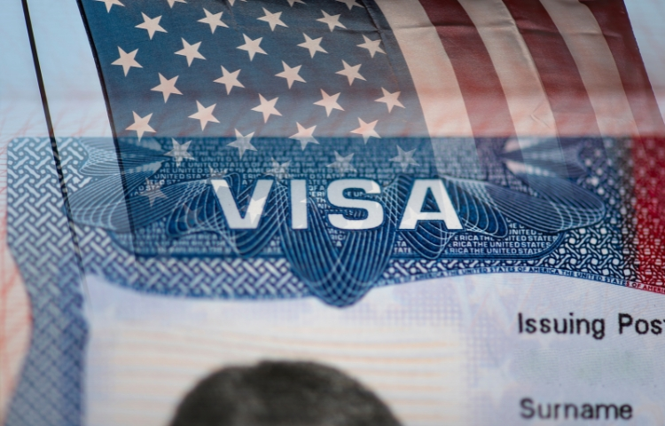 Visa Pathways for Nurses Explained: EB-3 vs. H-1B
